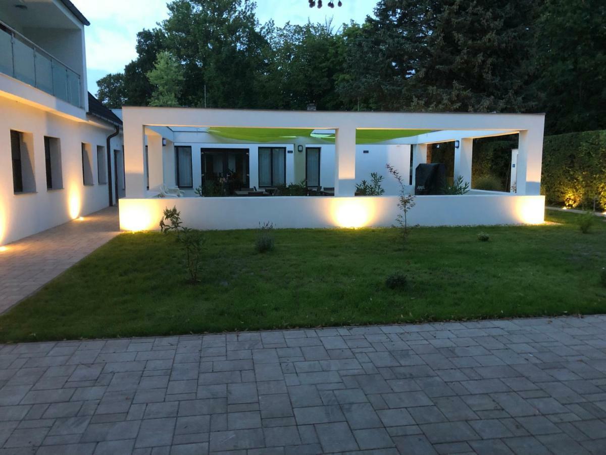 Hotel Duna Vendeghaz Fadd-Dombori Zewnętrze zdjęcie