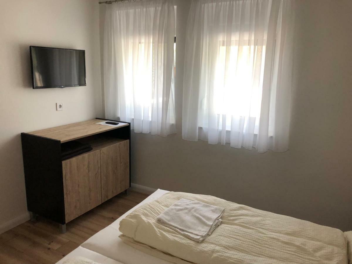 Hotel Duna Vendeghaz Fadd-Dombori Zewnętrze zdjęcie